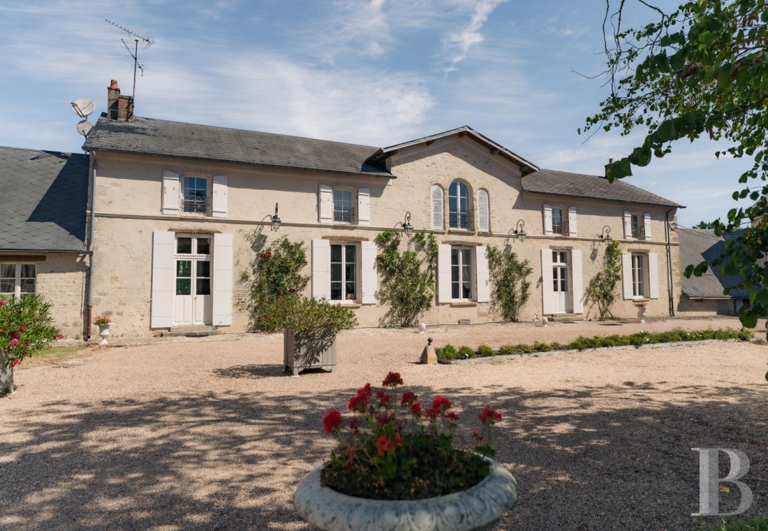 character properties France center val de loire   - 2