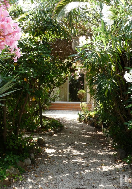 mansion houses for sale France provence cote dazur   - 15