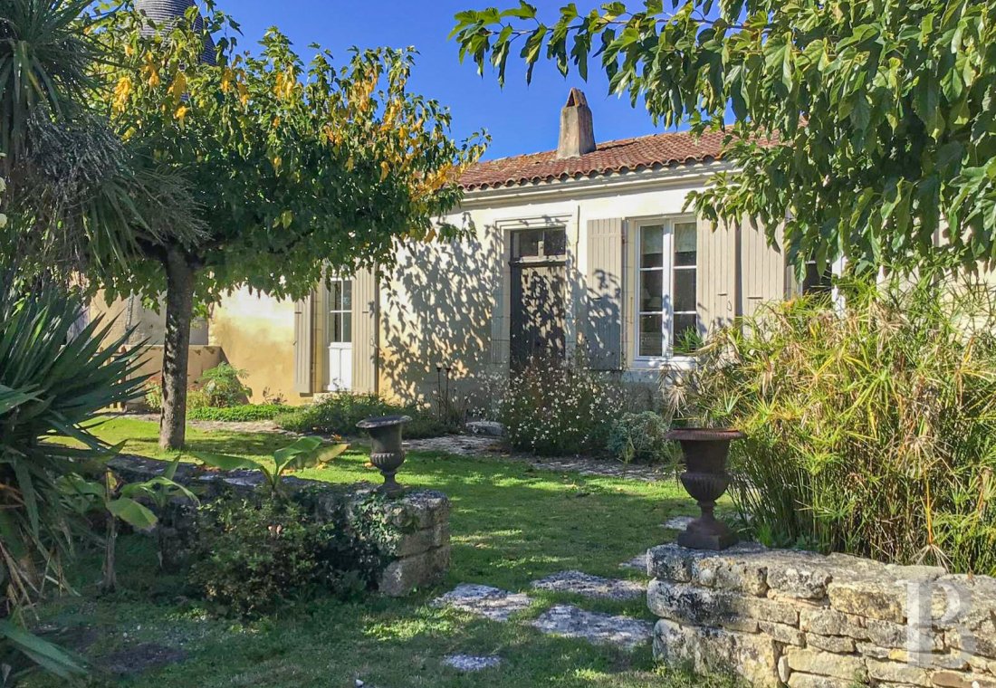 character properties France poitou charentes   - 10