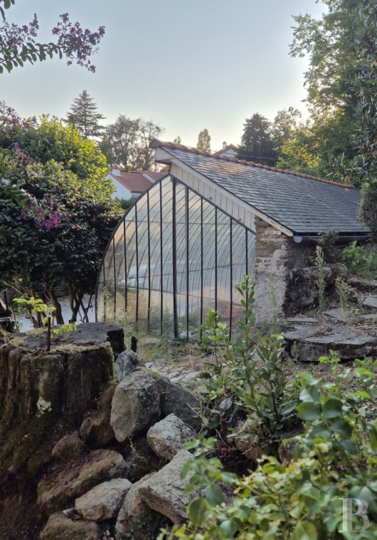 character properties France pays de loire   - 16