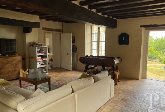 character properties France pays de loire   - 9