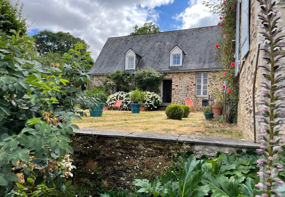 character properties France pays de loire   - 17