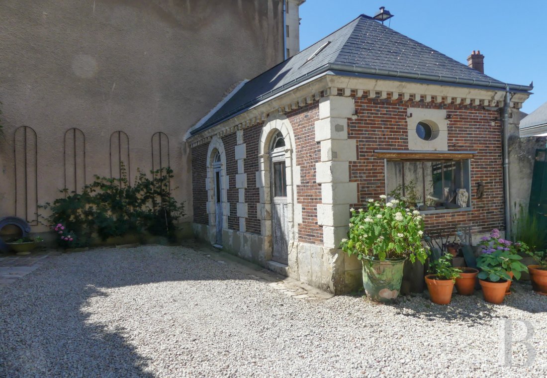 mansion houses for sale France center val de loire   - 11