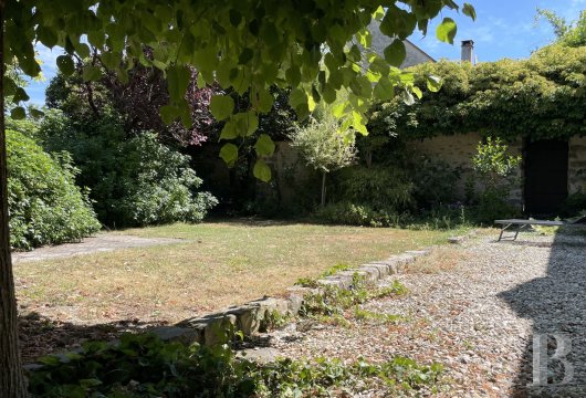 character properties France ile de france   - 15