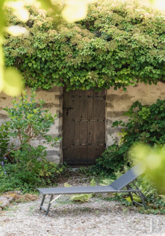 character properties France ile de france   - 14