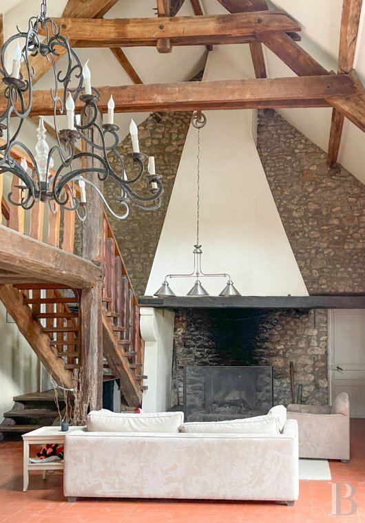 character properties France ile de france   - 5