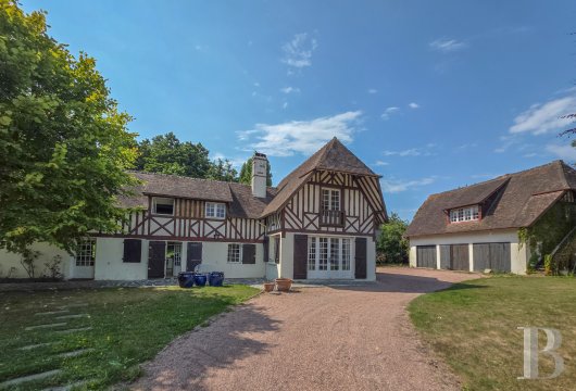 lower-normandy - A 19th-century house and secondary dwelling, both recently restored, with a 5,000m² garden,  only a kilometre from the sea, between Trouville-sur-Mer and Honfleur in Normandy