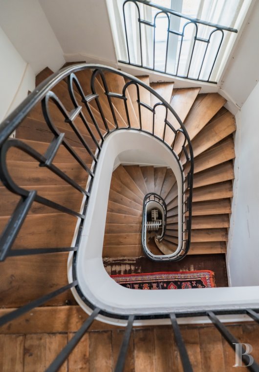 character properties France ile de france   - 8