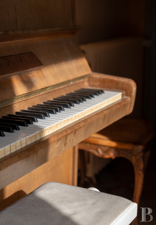 En Indre-et-Loire, à l’ouest de Tours, un manoir de campagne élevé sur quatre siècles (15e-18e) - photo  n°12