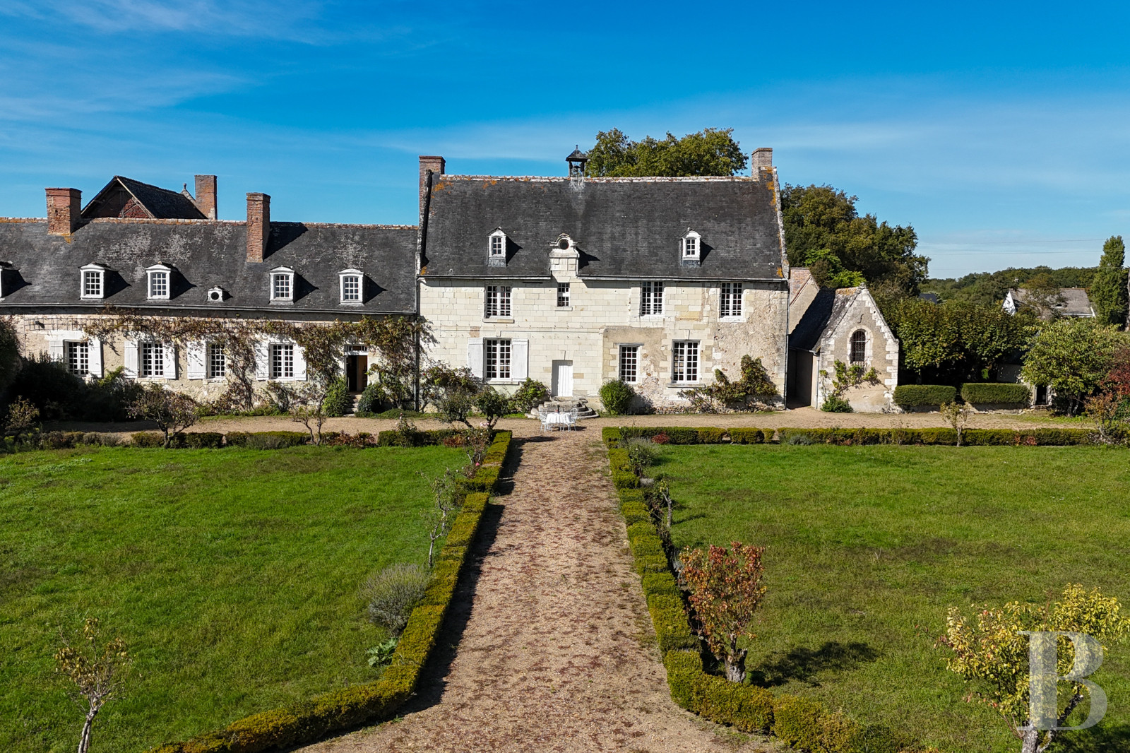 En Indre-et-Loire, à l’ouest de Tours, un manoir de campagne élevé sur quatre siècles (15e-18e) - photo  n°40