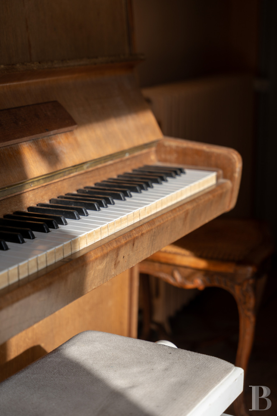 En Indre-et-Loire, à l’ouest de Tours, un manoir de campagne élevé sur quatre siècles (15e-18e) - photo  n°12