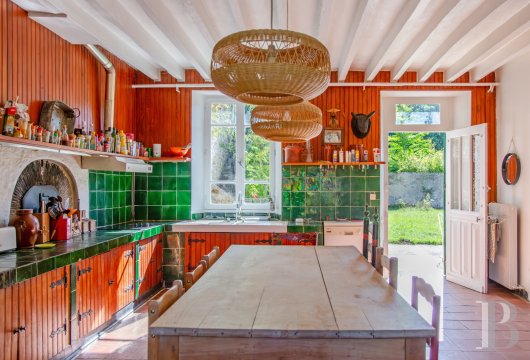 character properties France ile de france   - 7
