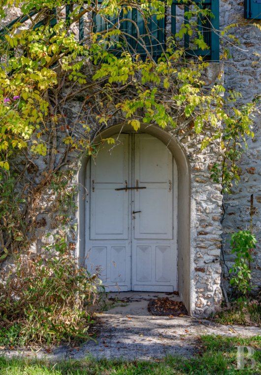 character properties France ile de france   - 3