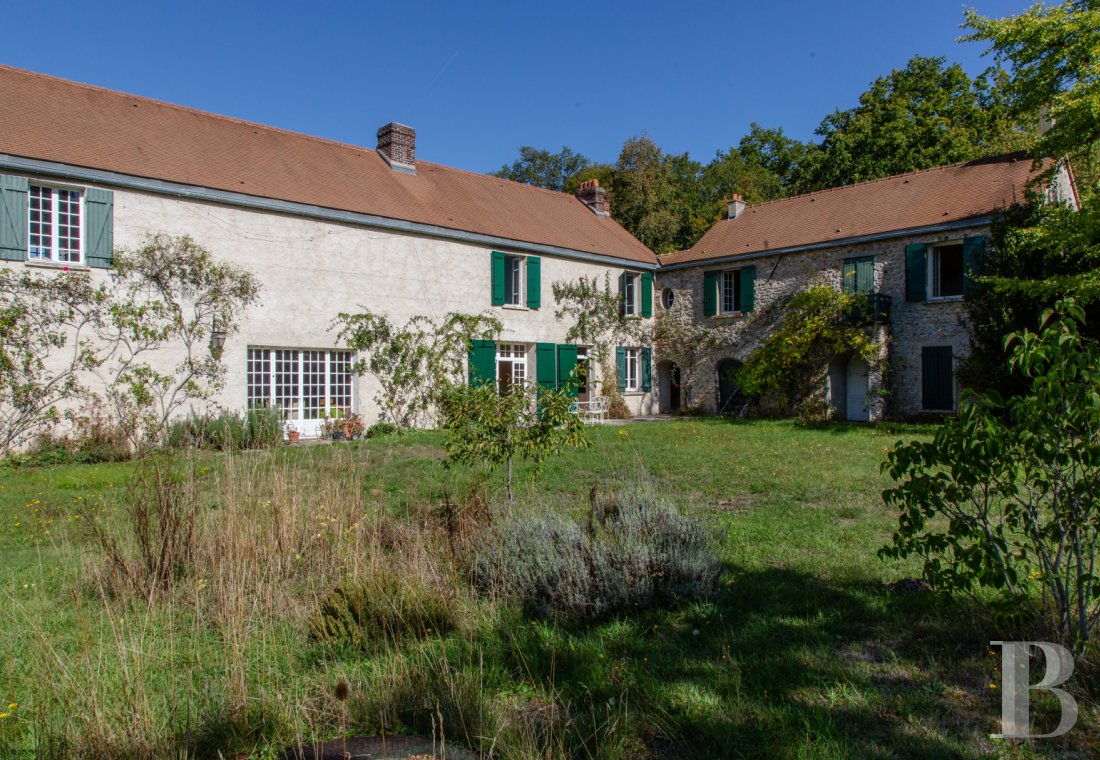 character properties France ile de france   - 2