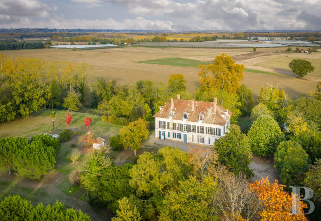 Residences for sale - midi-pyrenees - 55 minutes from Toulouse, a Basque inspired 19th-century manor house, with ornamental grounds, outbuildings and 15 hectares of land