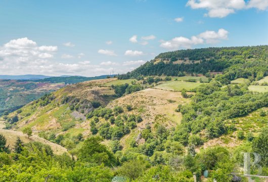 languedoc-roussillon - A former municipal tax collection office renovated into a village  dwelling, between Mount Lozère and Mount Aigoual, in the Cévennes National Park