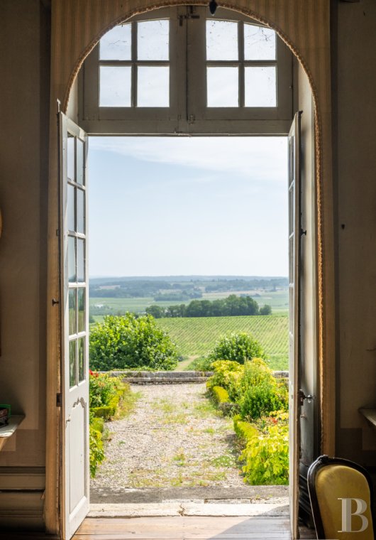 character properties France aquitaine   - 3