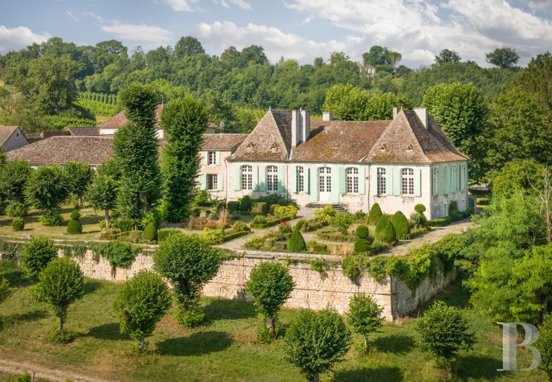 character properties France aquitaine   - 19