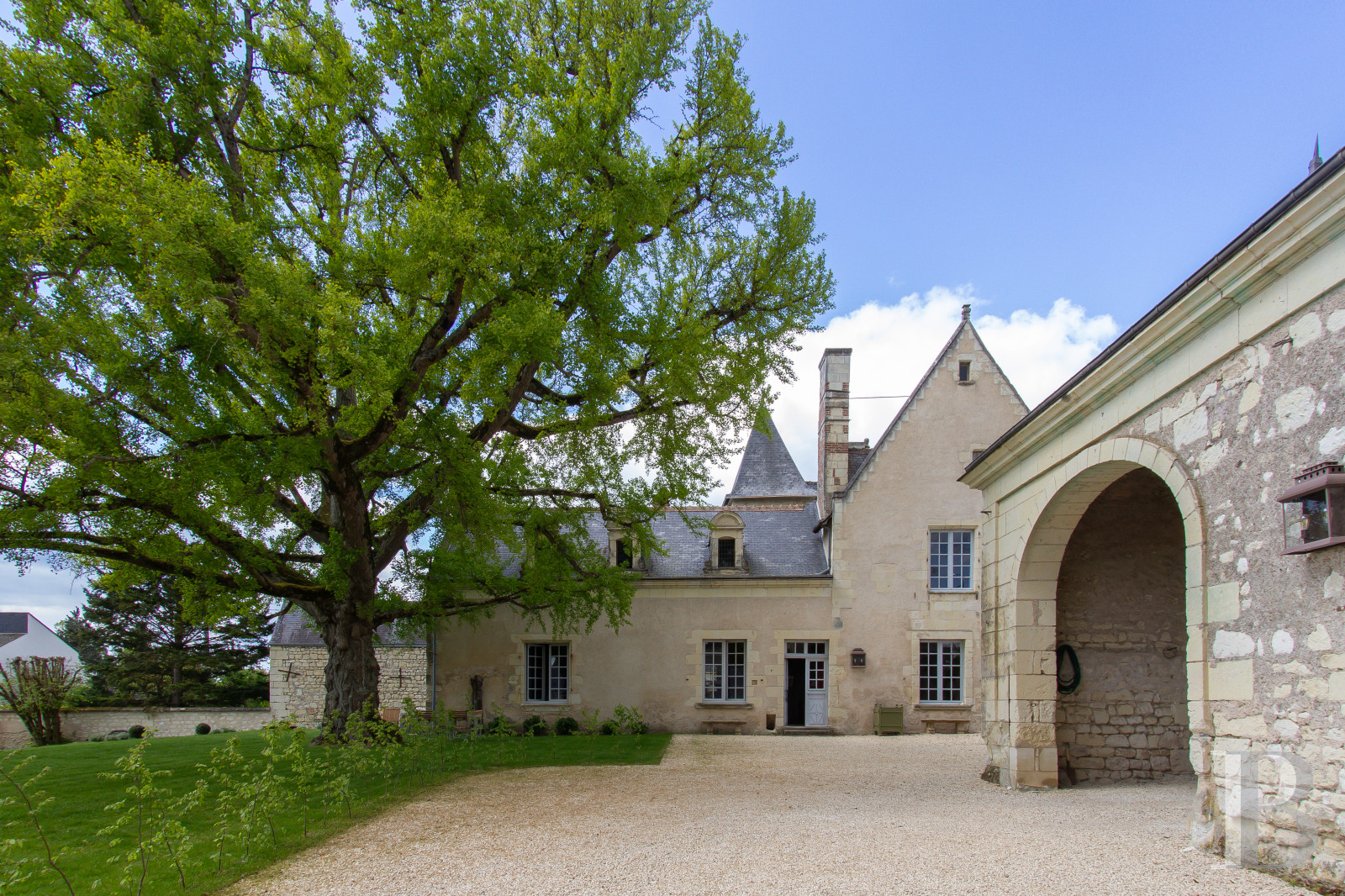En Indre-et-Loire, entre Bourgueil et Langeais, une maison de village des 16e et 18e siècles - photo  n°15