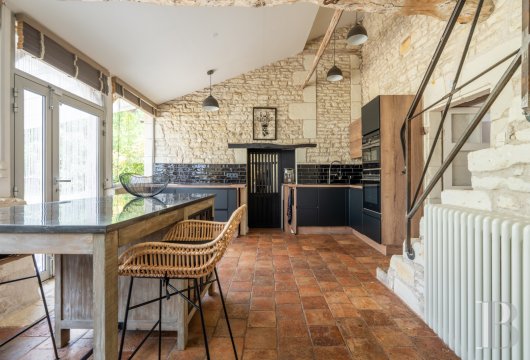vieilles maisons francaises poitou charentes   - 11