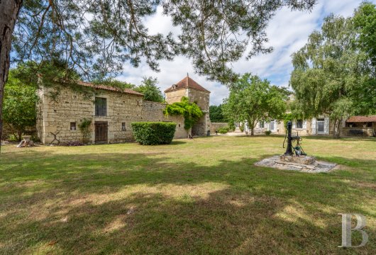 vieilles maisons francaises poitou charentes   - 2