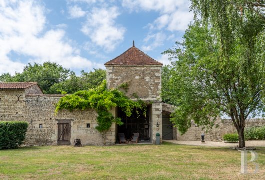 vieilles maisons francaises poitou charentes   - 3