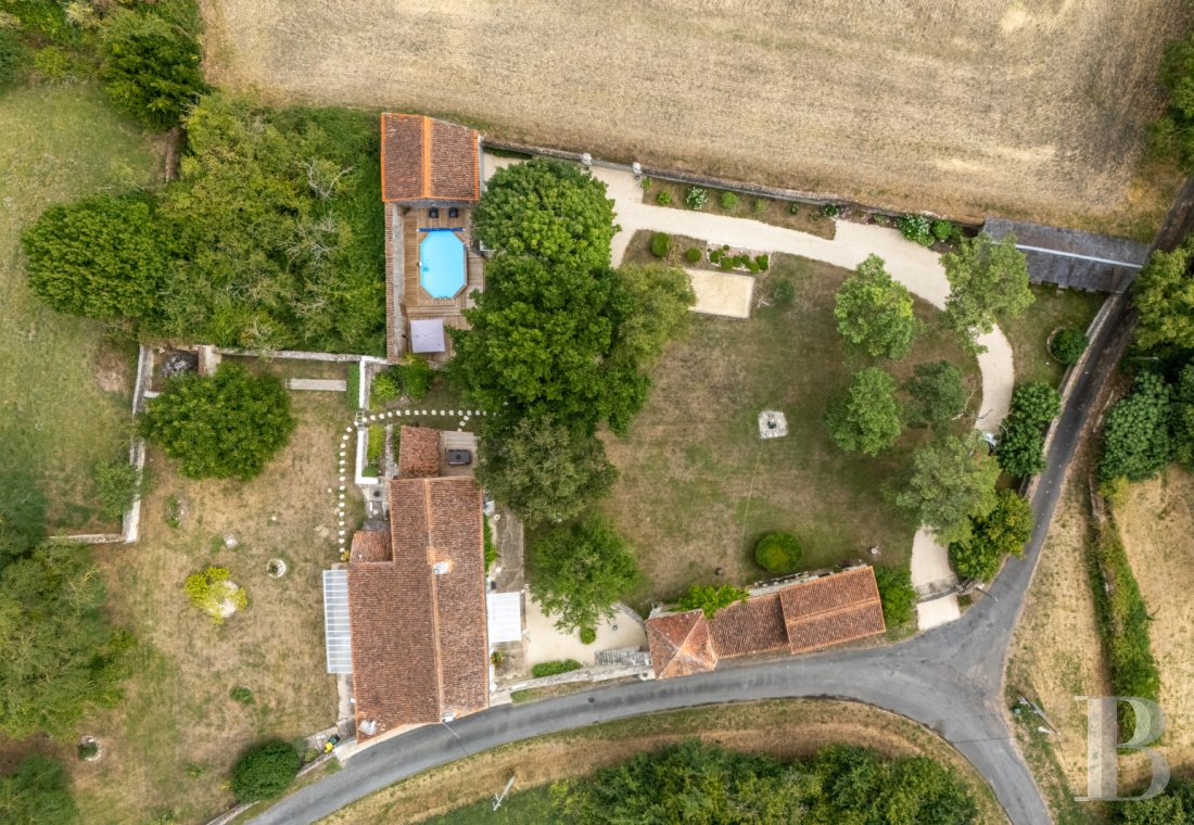vieilles maisons francaises poitou charentes   - 18