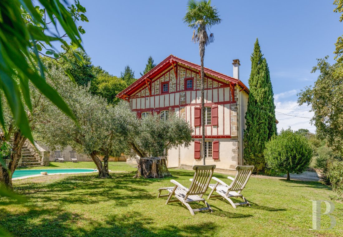 character properties France aquitaine   - 3