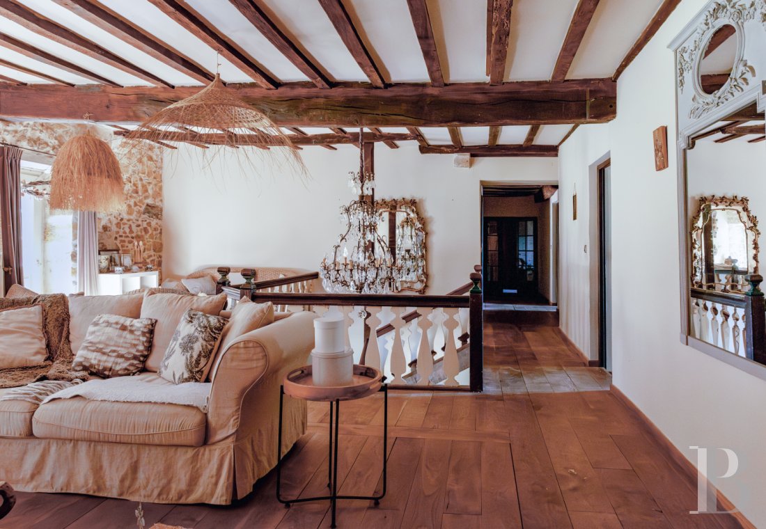 character properties France aquitaine   - 7