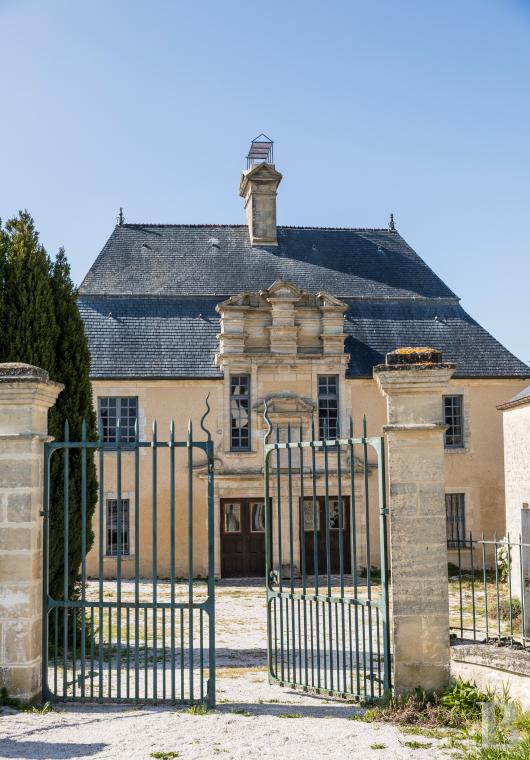 An old mill that has been lovingly renovated in Calvados, to the west of Bayeux and close to the D-Day landing beaches - photo  n°24