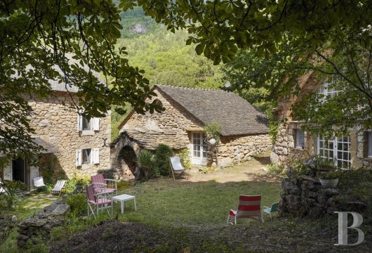 languedoc-roussillon - A renovated watermill with two outbuildings and nine hectares of grounds,
 nestled by the Gorges du Tarn canyon in the Cévennes national park
