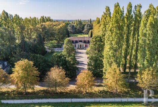 ile-de-france - A vast estate with an elegant country house, gîtes, a private stable and 3.6 hectares of grounds, nestled 55 kilometres south-east of Paris, near the town of Barbizon and Fontainebleau forest