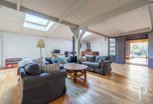 character properties France center val de loire   - 11