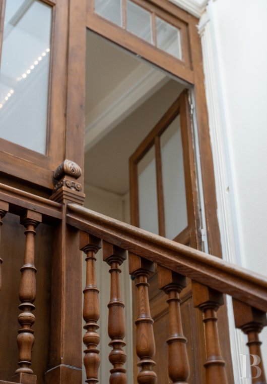 character properties France center val de loire   - 10