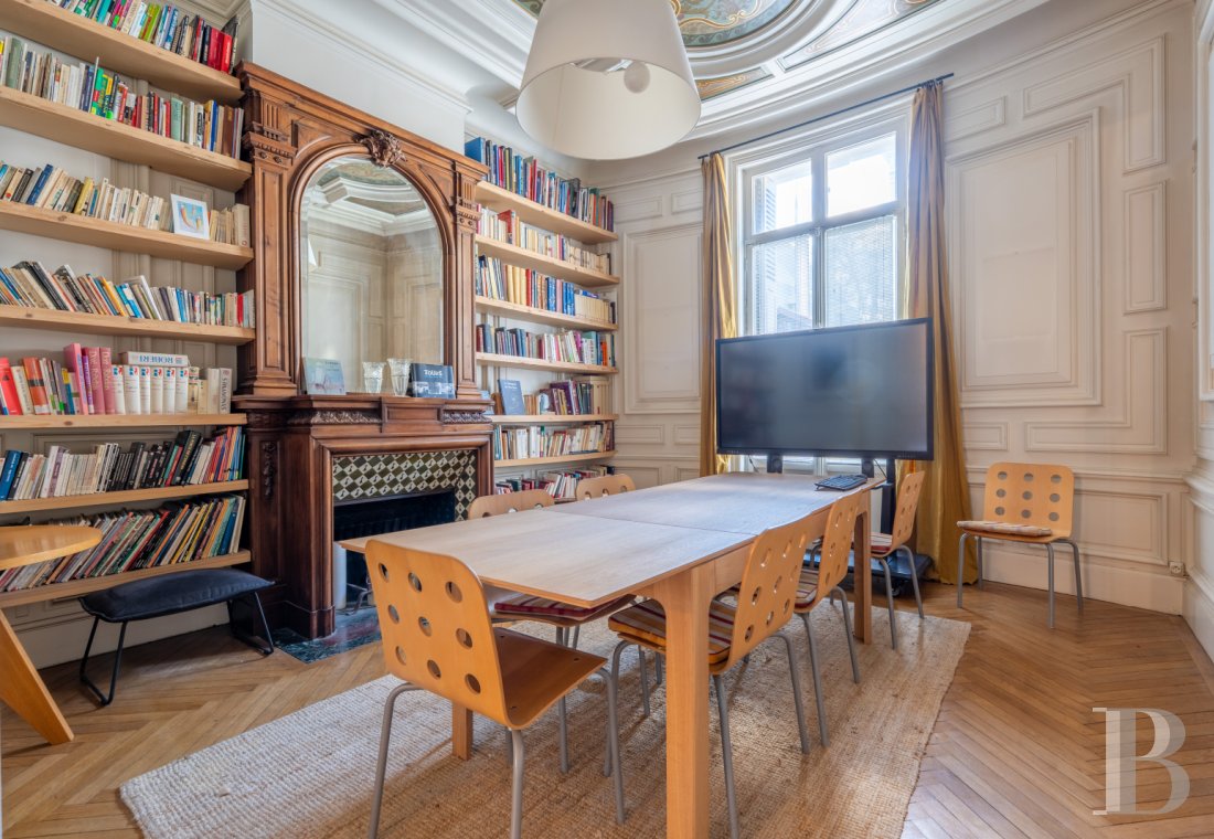 character properties France center val de loire   - 5