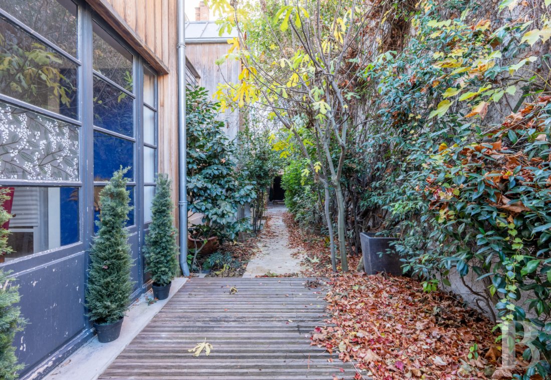 character properties France center val de loire   - 2