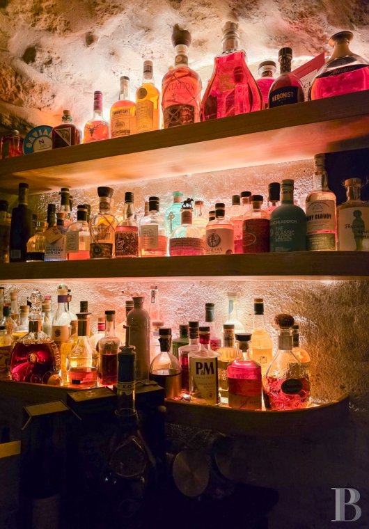 À Paris, dans le Quartier latin,  un ensemble de caves dans un immeuble du 17e siècle aménagées en lieu de réception - photo  n°7