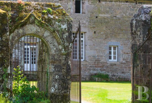 brittany - A listed historical monument, 16th-century manor in around 6  hectares, in Brittany, in the Pays de Penthièvre sector