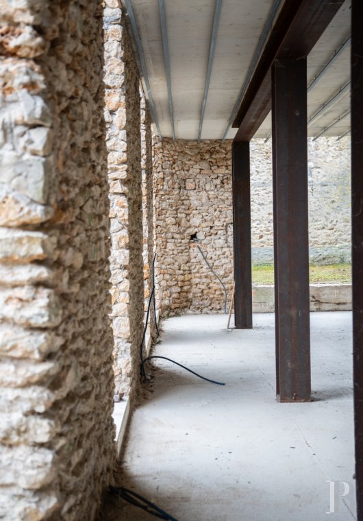 character properties France ile de france   - 6
