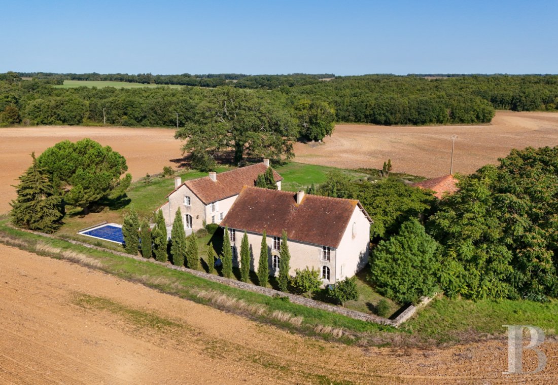 property for sale France poitou charentes   - 1