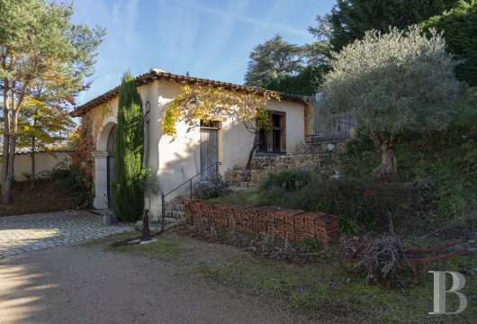 character properties France rhones alps   - 15