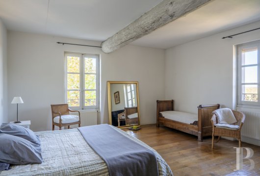 character properties France rhones alps   - 10