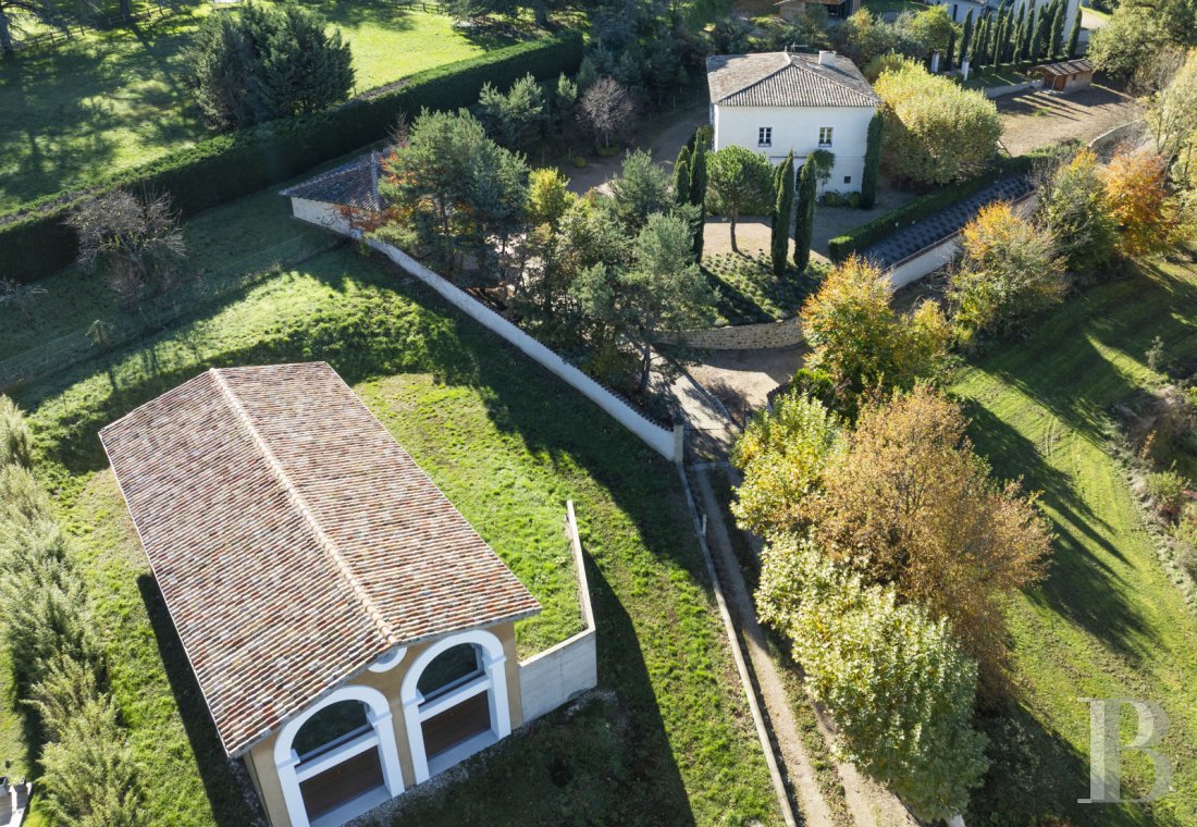 character properties France rhones alps   - 14