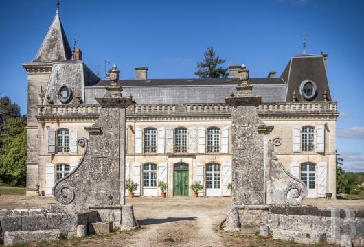 chateaux for sale France poitou charentes   - 3