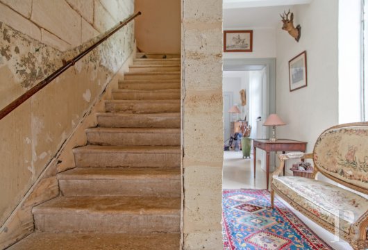 character properties France aquitaine   - 13