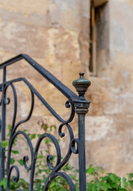 character properties France aquitaine   - 4