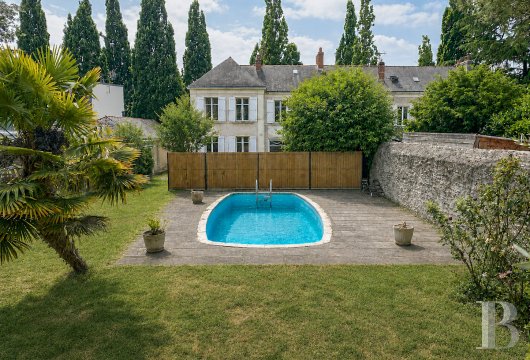 pays-de-loire - A large 19th-century dwelling, with a garden of nearly 800 m2, located in a sought-out neighbourhood in downtown Nantes