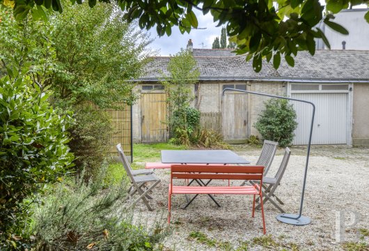 properties in town pays de loire   - 13