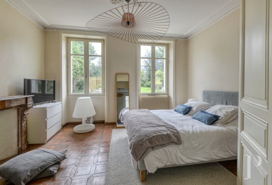 properties in town pays de loire   - 9