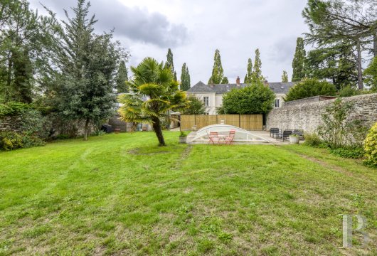 pays-de-loire - A large 19th-century dwelling, in a sought-out  neighbourhood in downtown Nantes